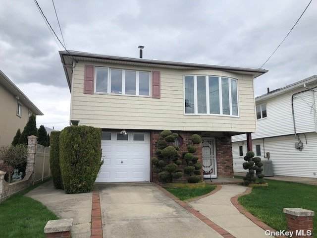 163-32 86 Street - Photo 1