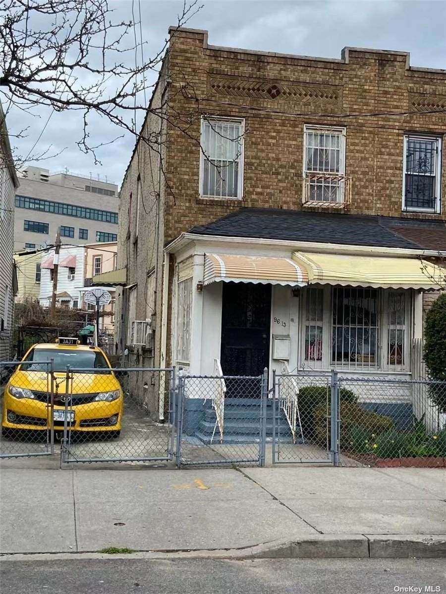 96-13 46 Avenue - Photo 1