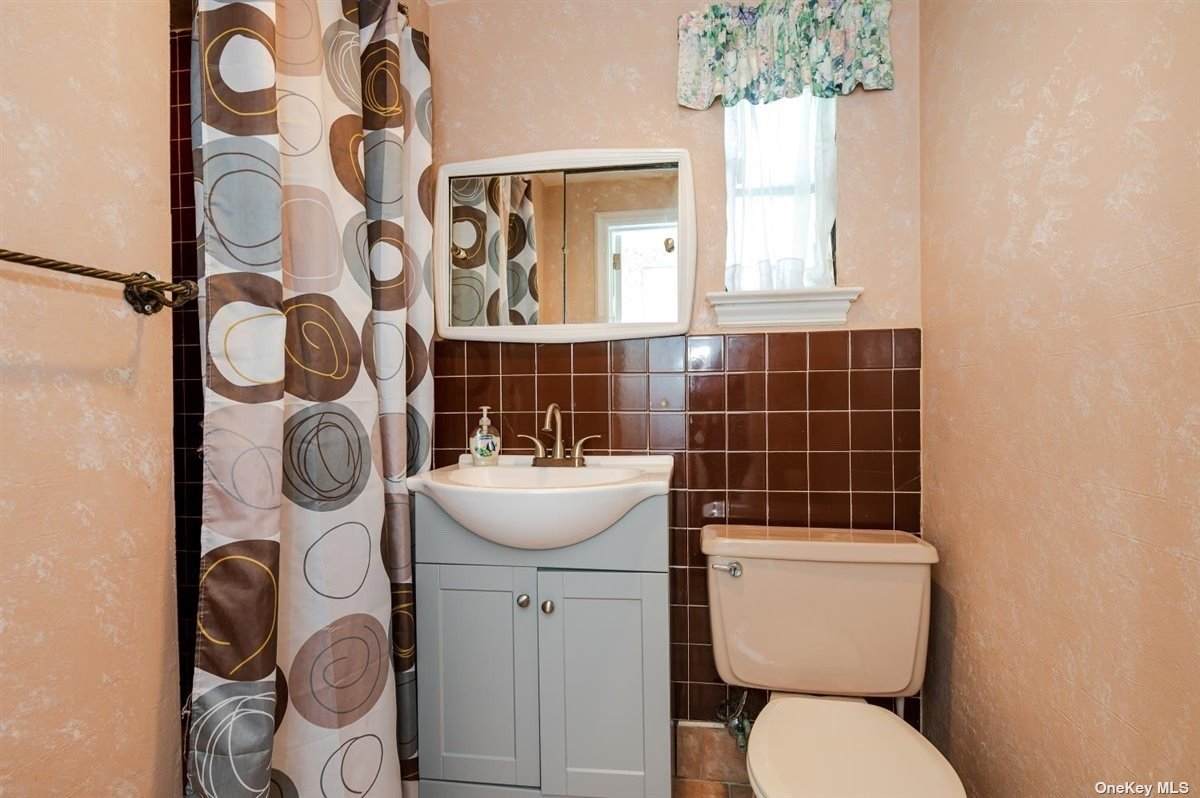53 Country Club Drive - Photo 1