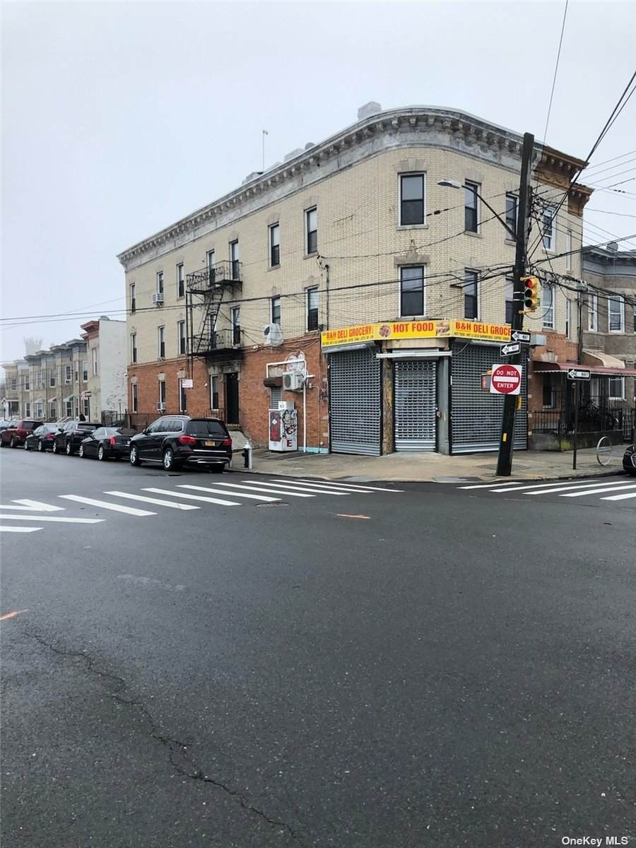 600 Ridgewood Avenue - Photo 1