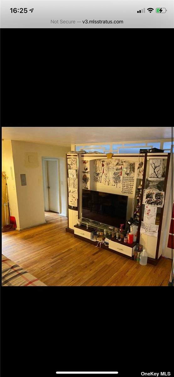 14105 Northern Blvd - Photo 1