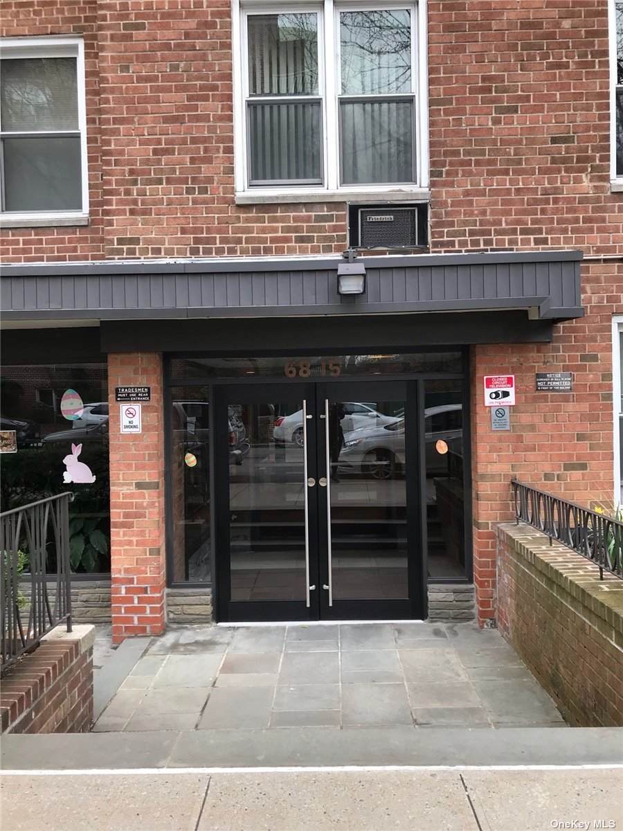 68-15 Selfridge Street - Photo 1