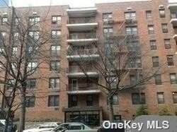 137-05 Franklin Avenue - Photo 1