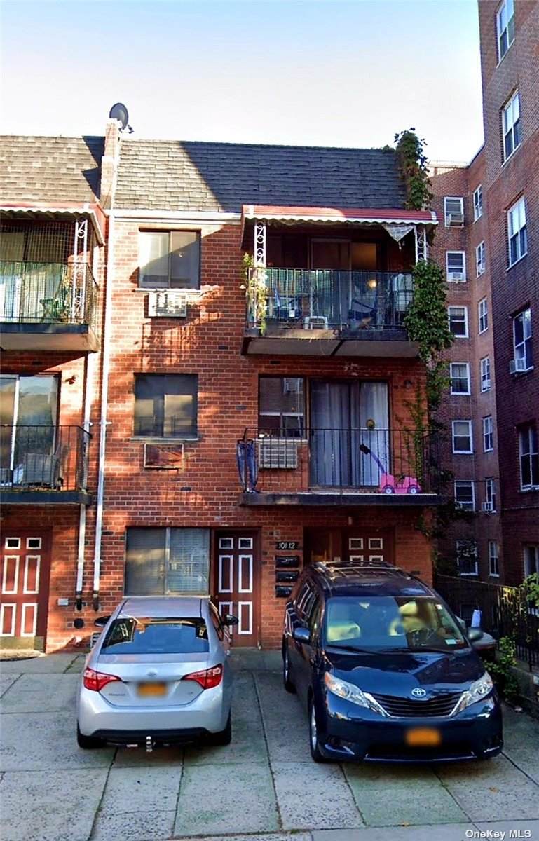 101-12 67 Drive - Photo 1