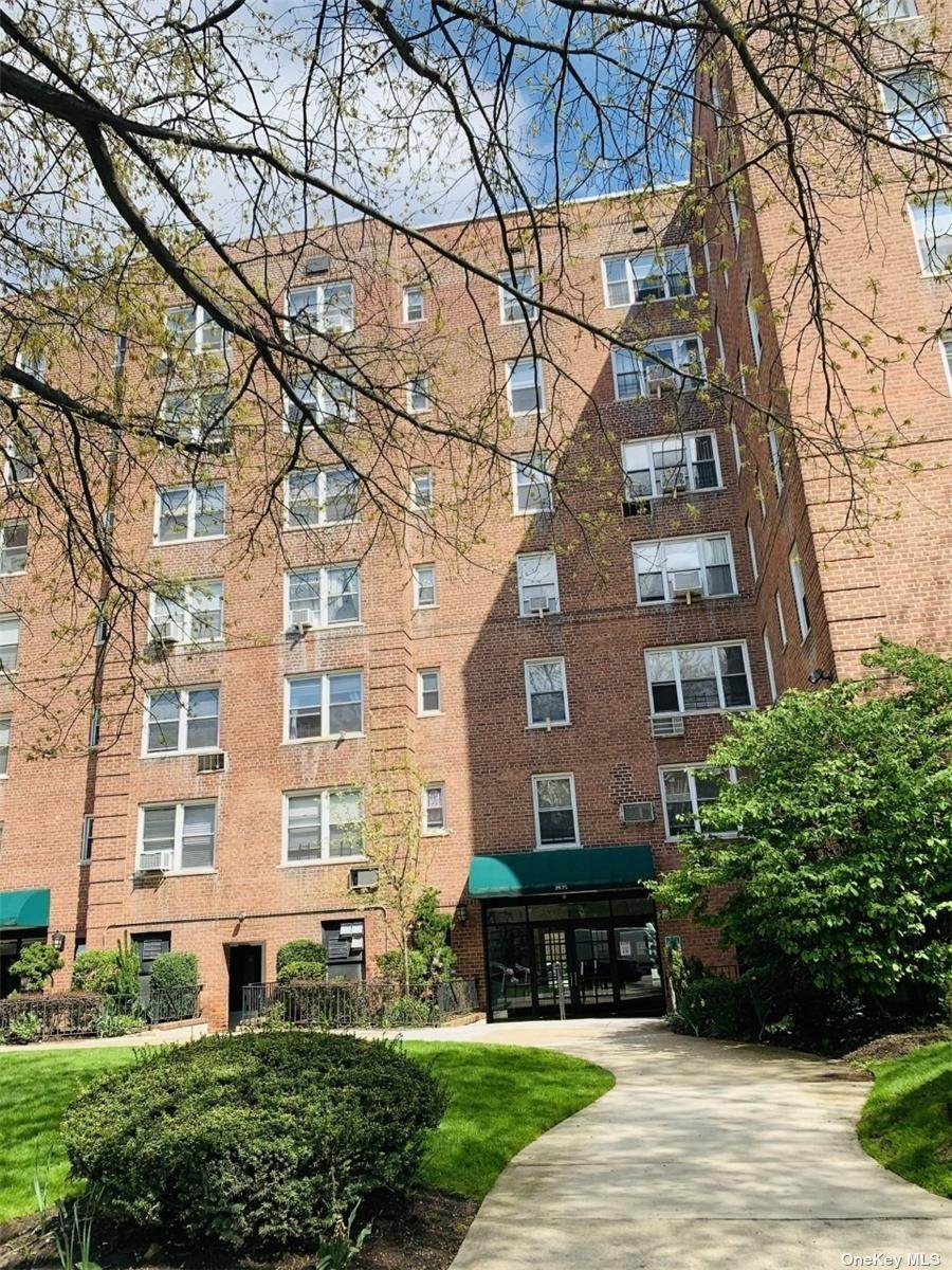 26-25 Union Street - Photo 1