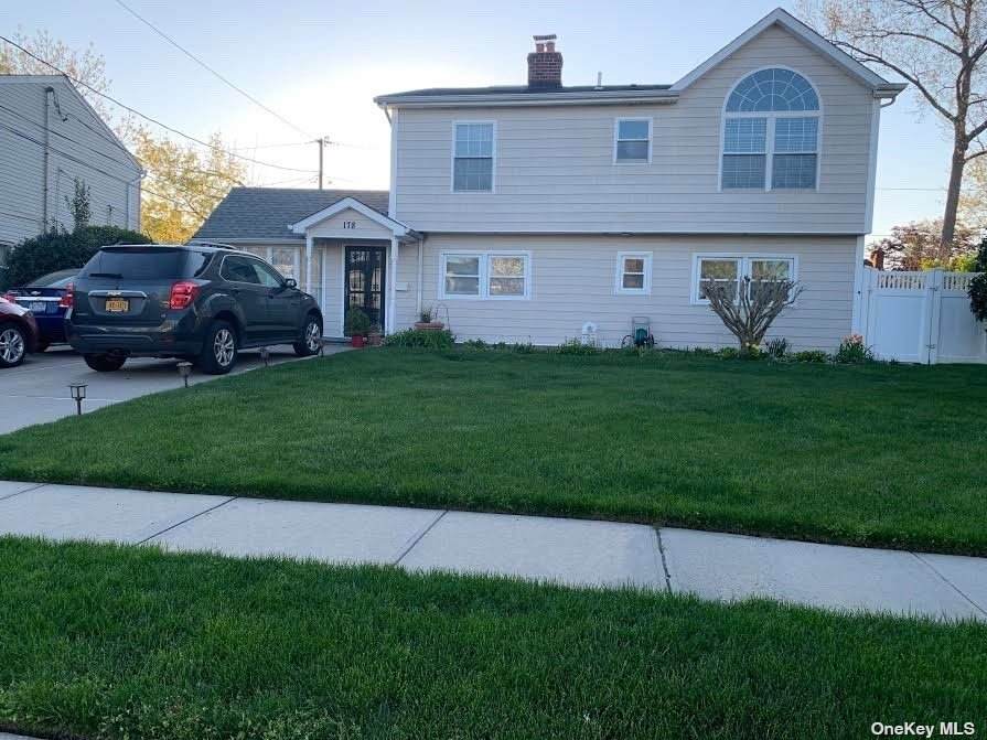 178 Kingfisher Road - Photo 1