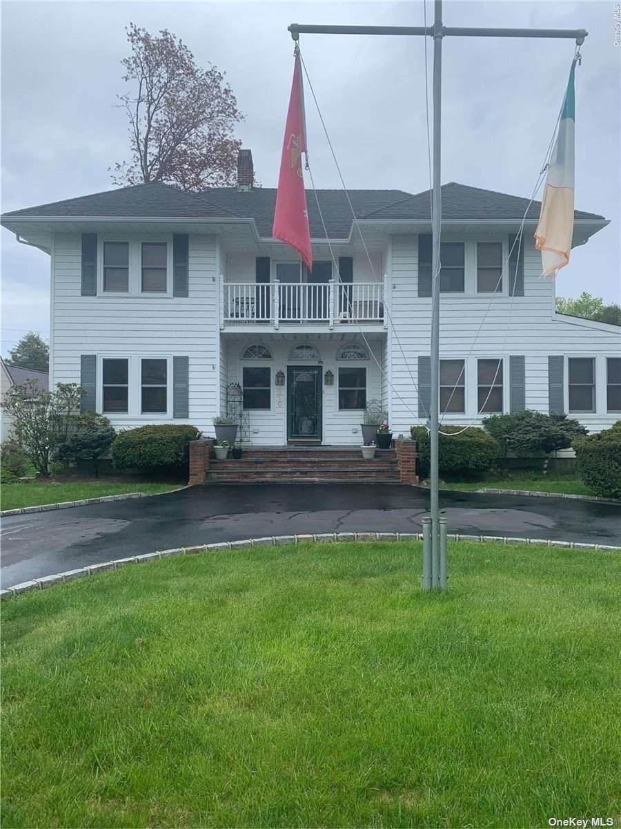310 Plymouth Avenue - Photo 1