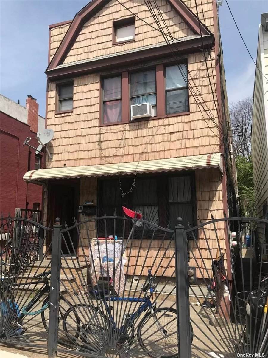108-07 35 Avenue - Photo 1