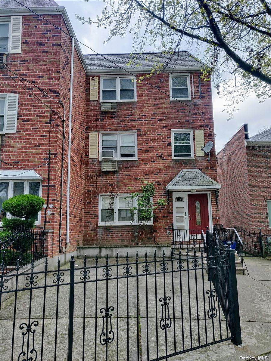 18-06 Clintonville Street - Photo 1