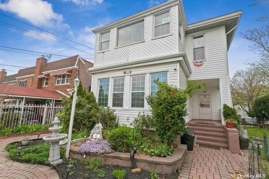 21-41 Nereid Avenue - Photo 1