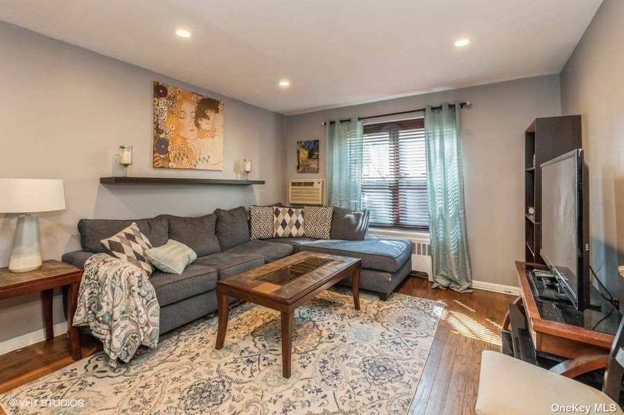 1 Terrace Cir - Photo 1