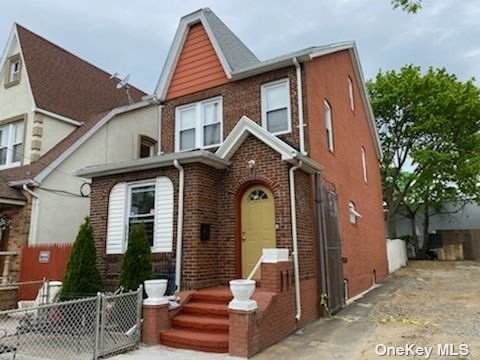 90-17 Albert Road - Photo 1