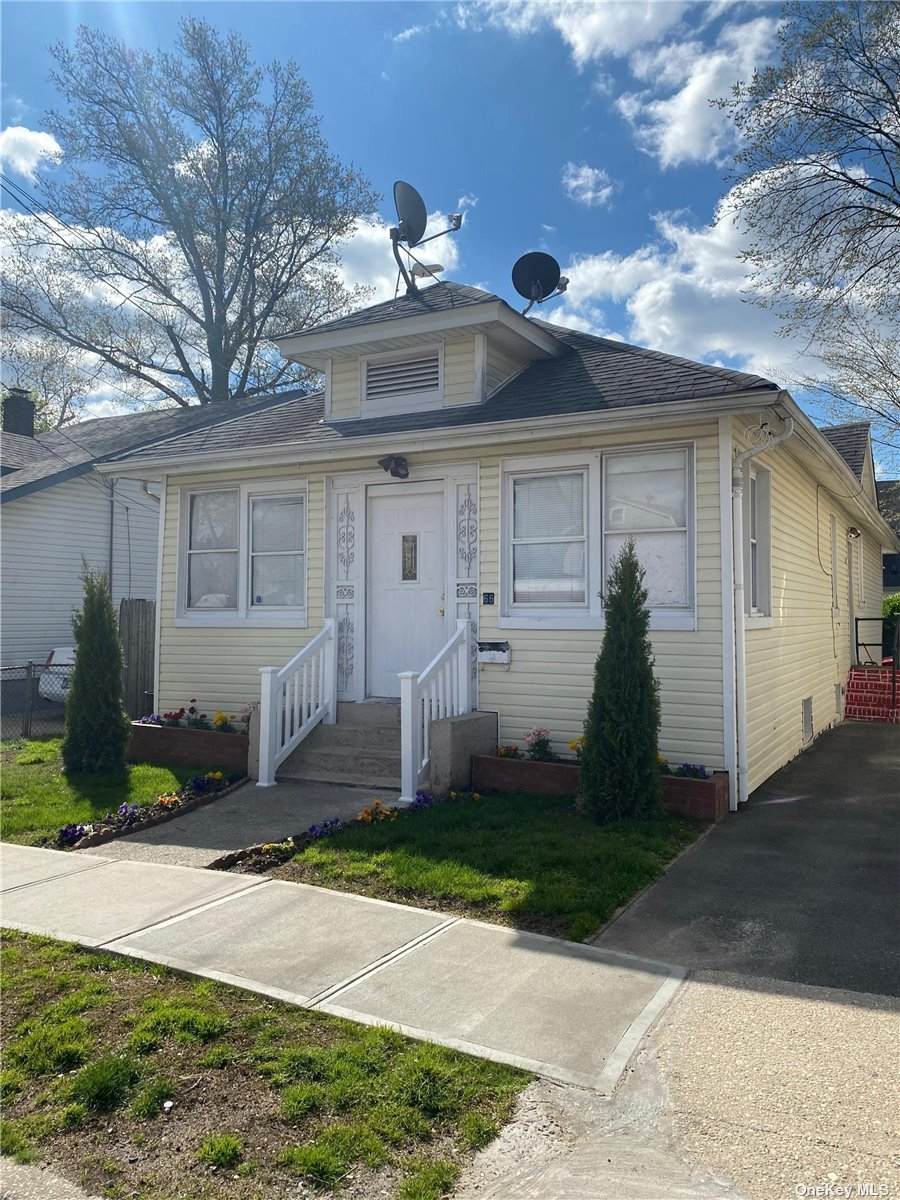 66 Van Cott Avenue - Photo 1
