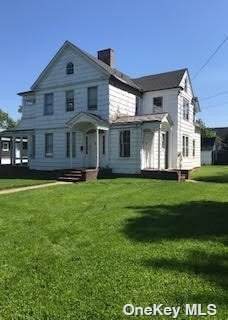 138 Woodmere Boulevard - Photo 1