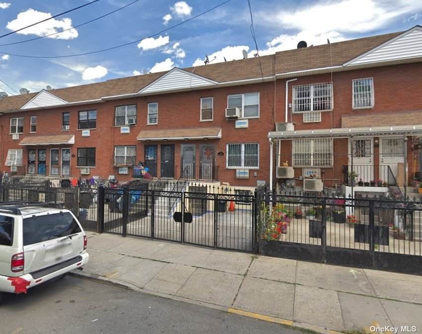 72 Stockholm St - Photo 1