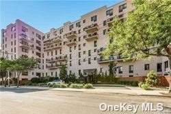 100 Broadway - Photo 1