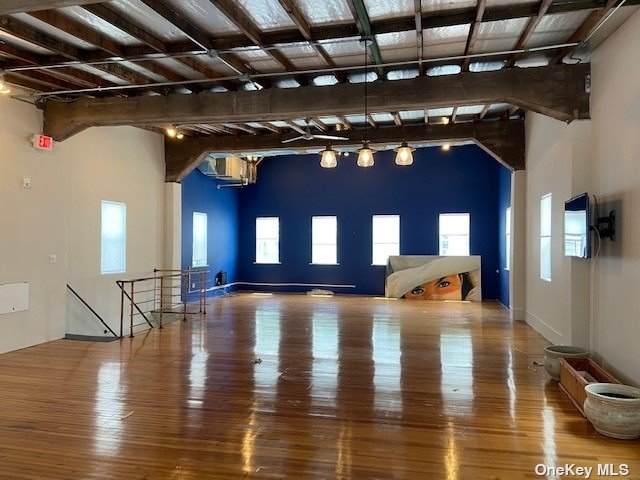 19 Scudder Avenue - Photo 1