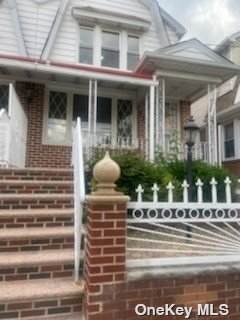 742 45 Street - Photo 1