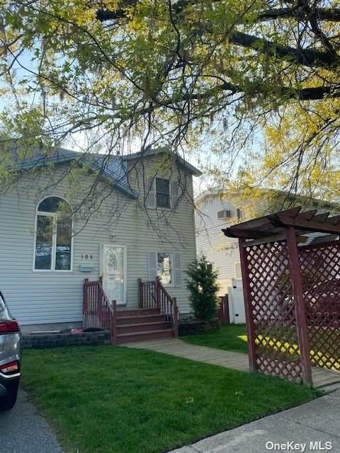 105 Mitchell Street - Photo 1