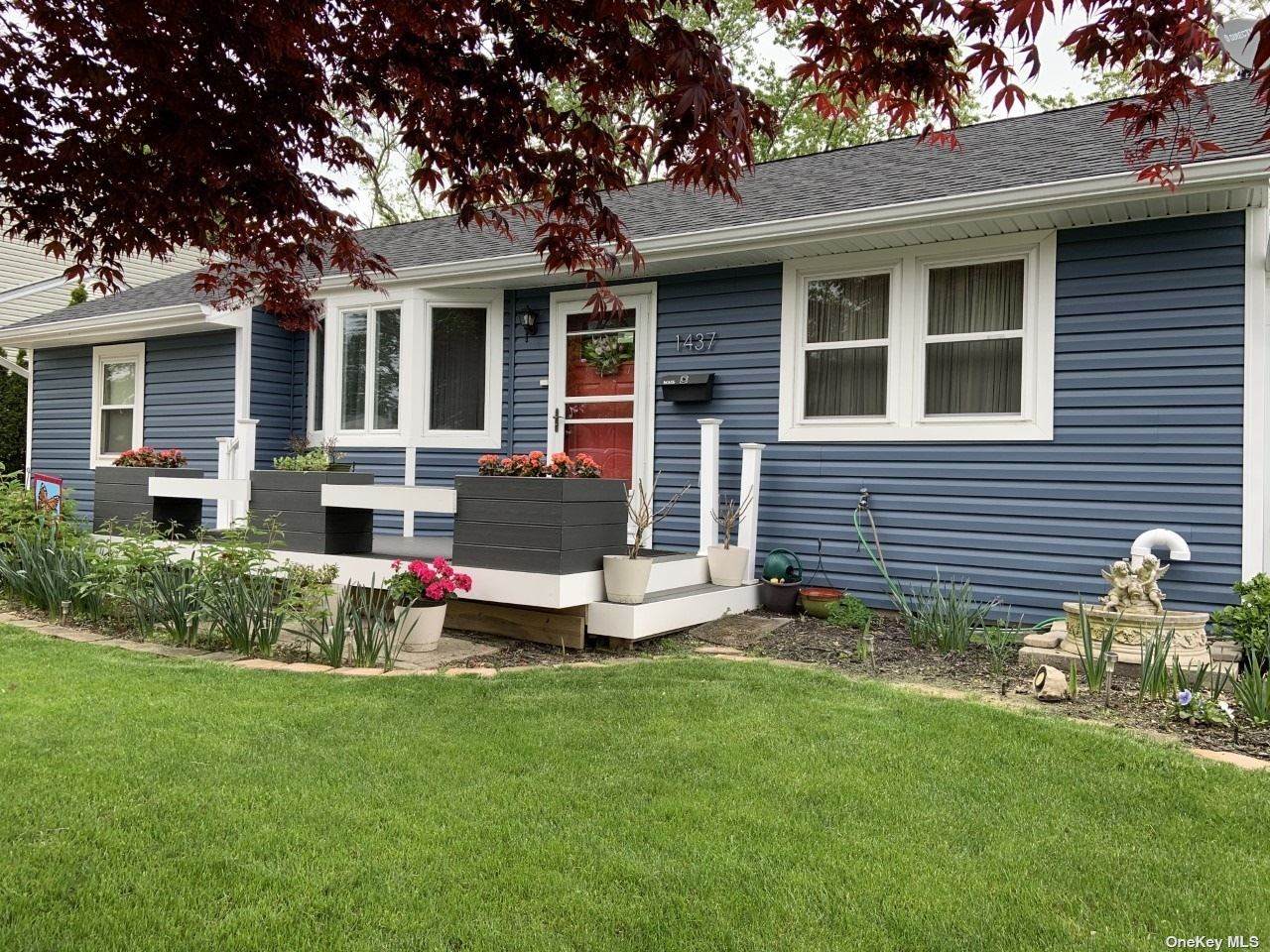 1437 Lombardy Boulevard - Photo 1