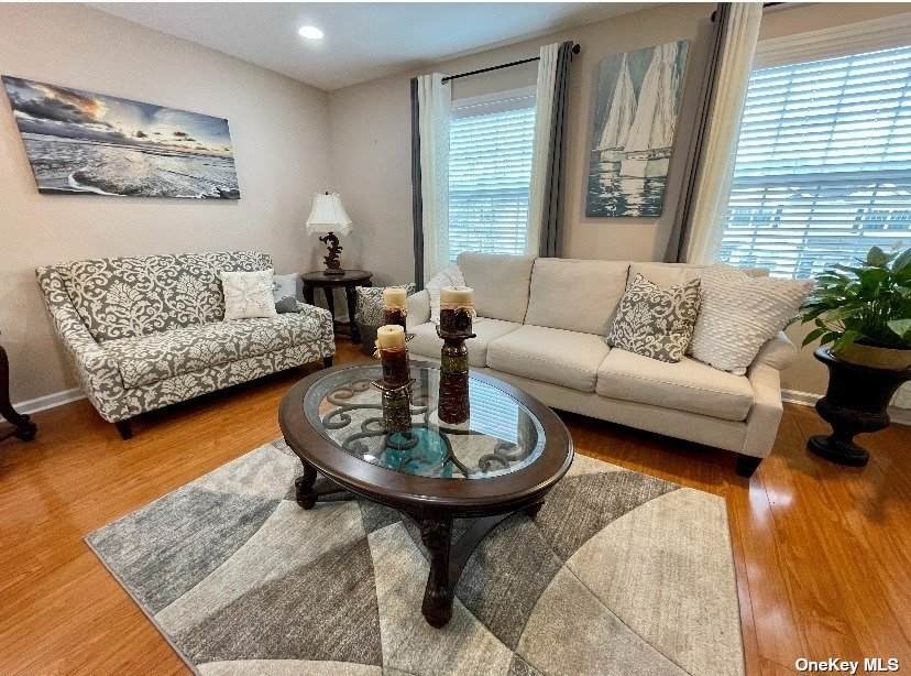 1002 Willow Lane - Photo 1
