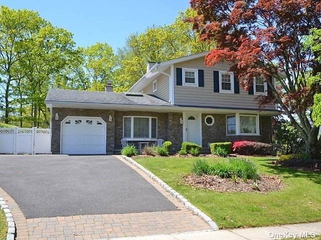 16 Sandra Drive - Photo 1