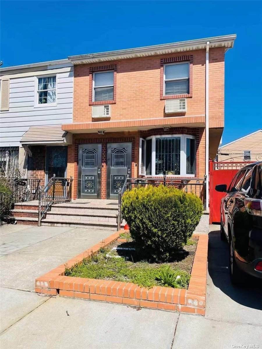 154-03 58 Avenue - Photo 1