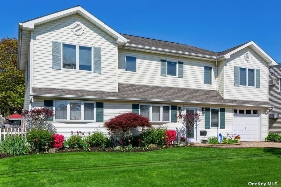 330 Seaford Avenue - Photo 1