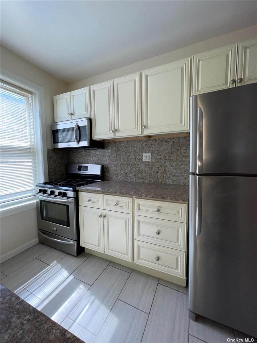 47-11 47 Avenue - Photo 1