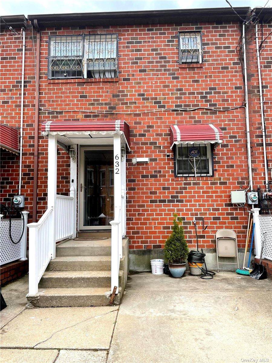 632 Cleveland Street - Photo 1