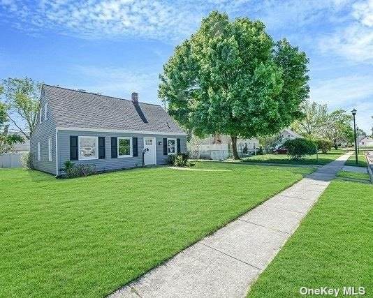 23 Surrey Lane - Photo 1