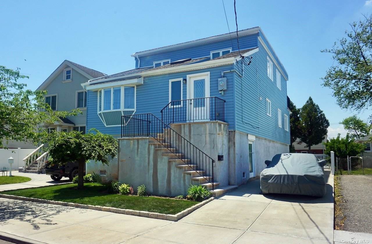 163-42 96th Street - Photo 1