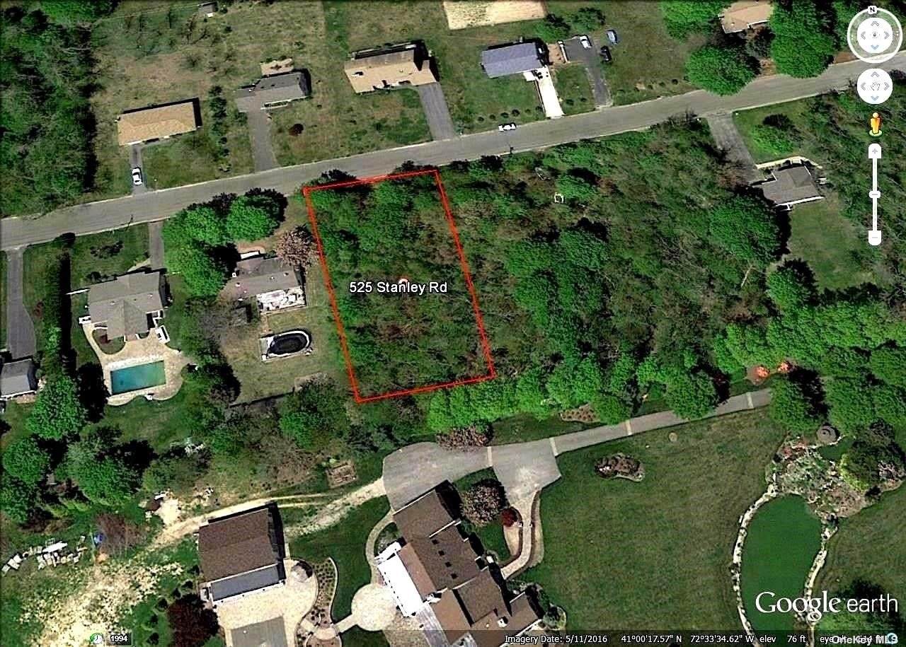 525 Stanley Road - Photo 1