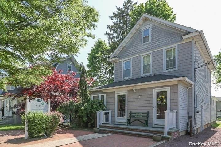 239 Wellwood Avenue - Photo 1