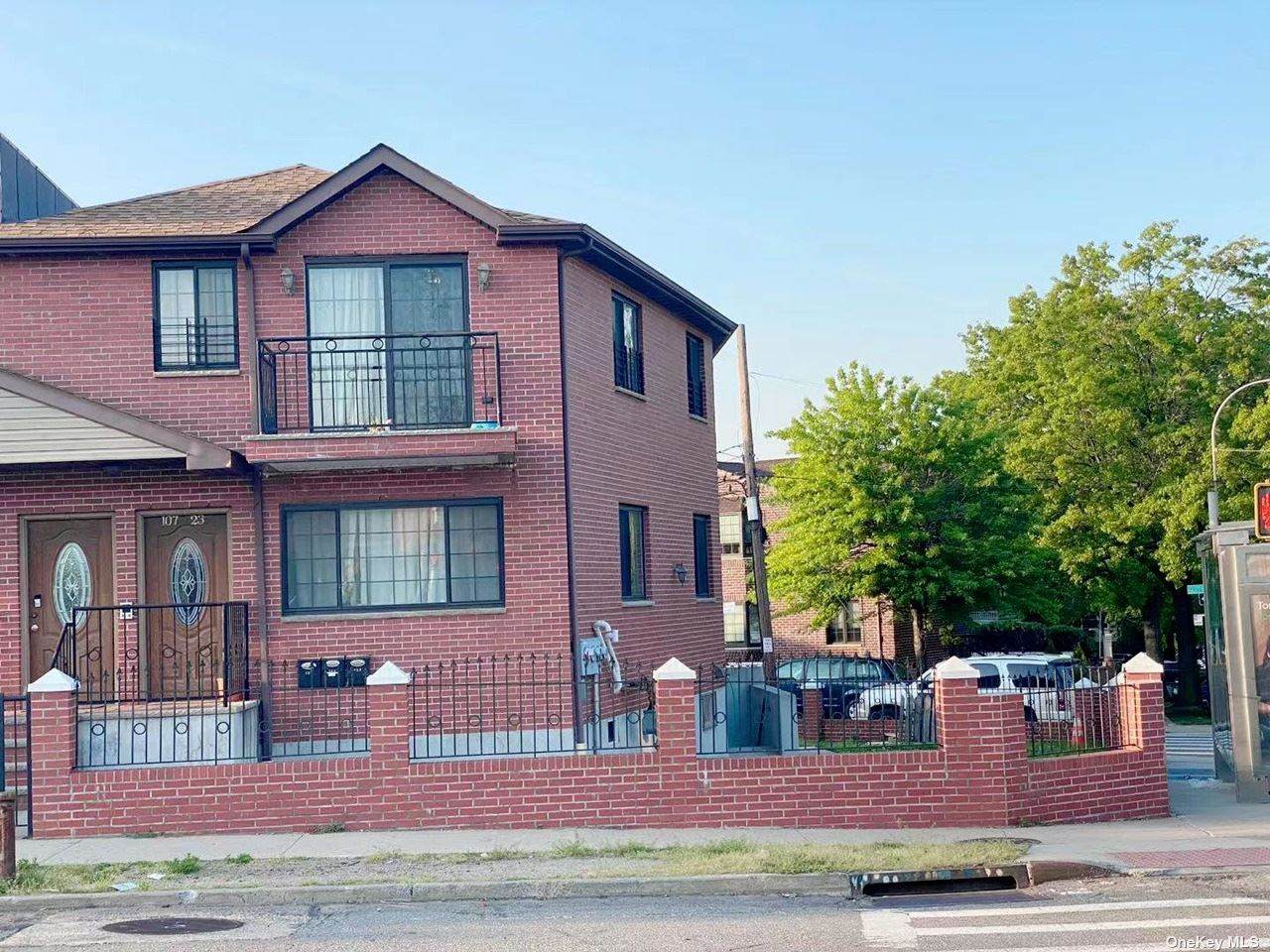 107-23 Astoria Boulevard - Photo 1