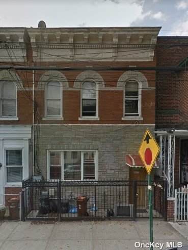 88-22 85th Street - Photo 1