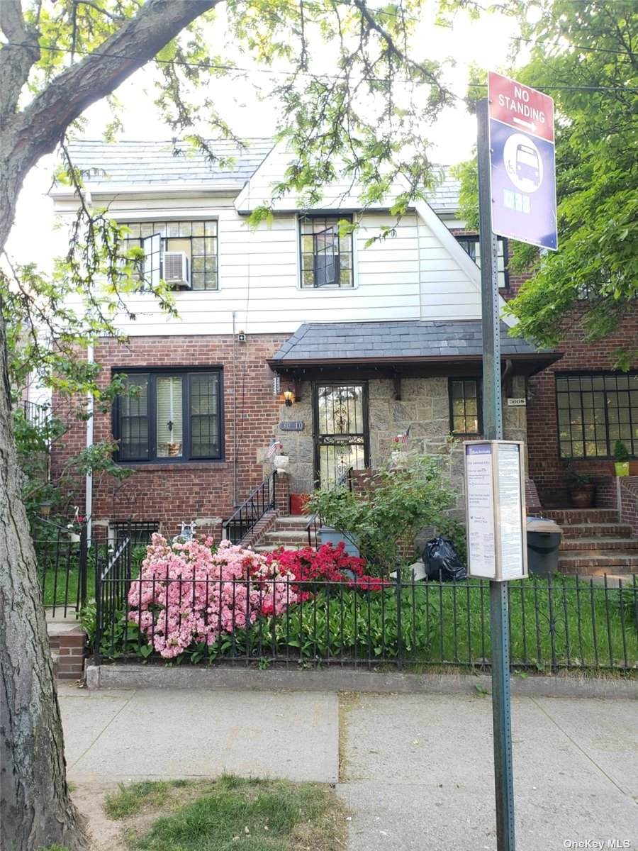 30-10 82nd Street - Photo 1