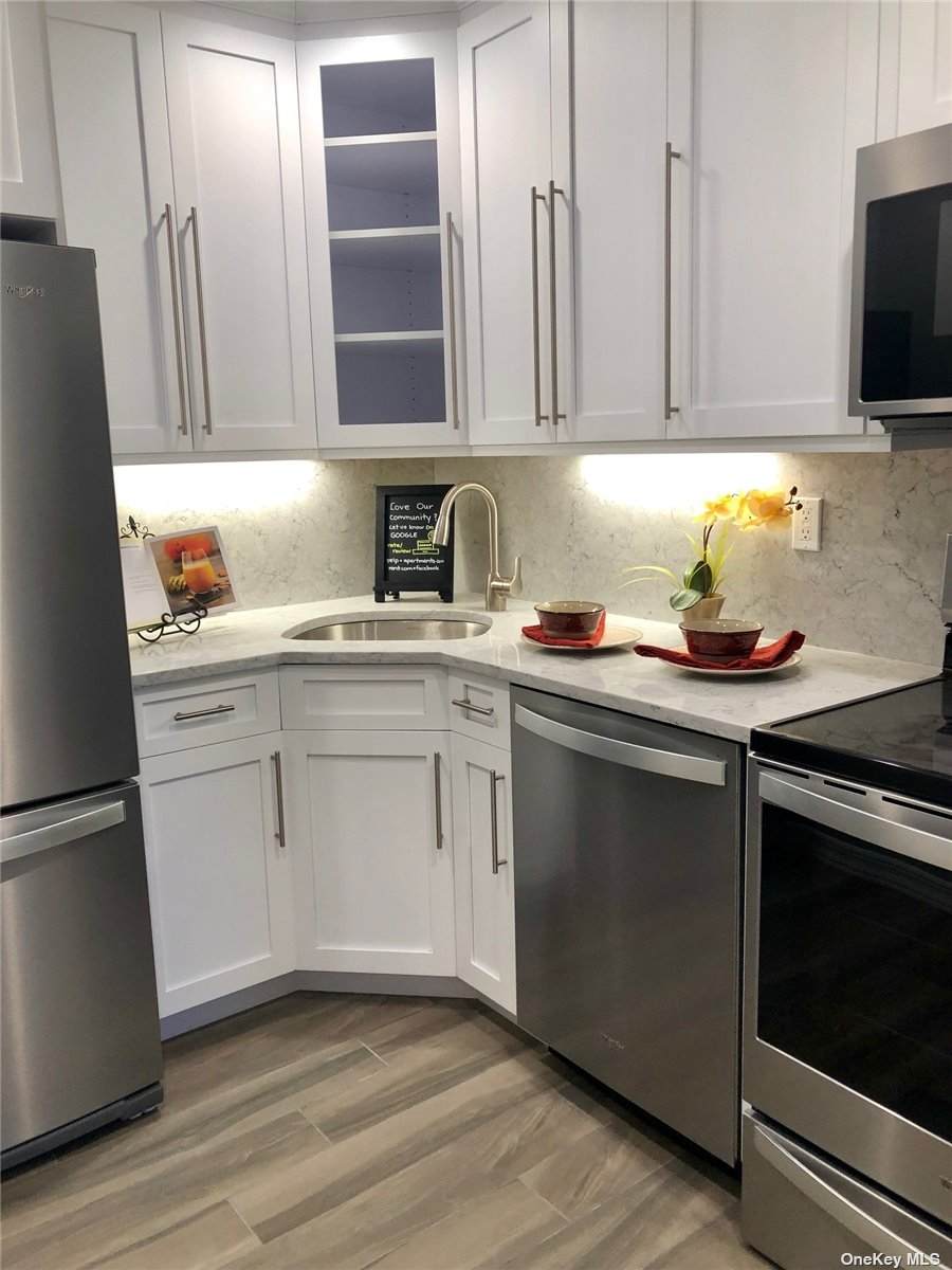 425 Newbridge Rd - Photo 1