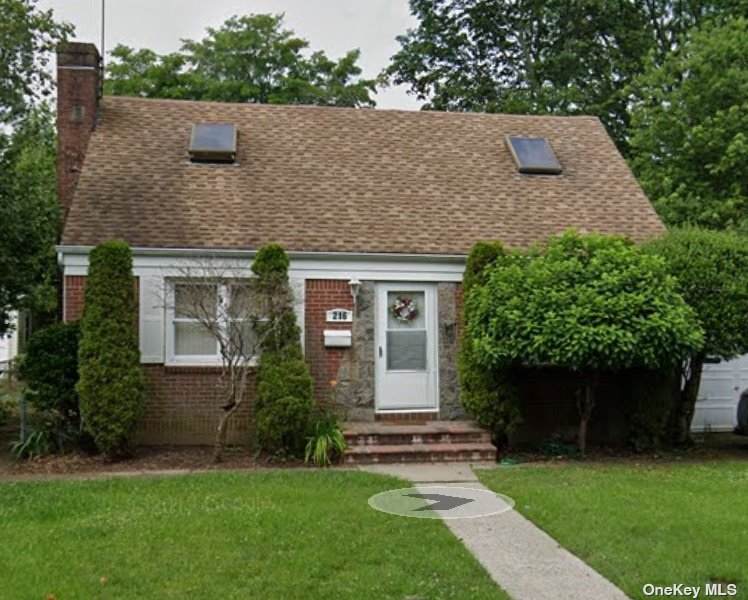 216 Laclede Avenue - Photo 1