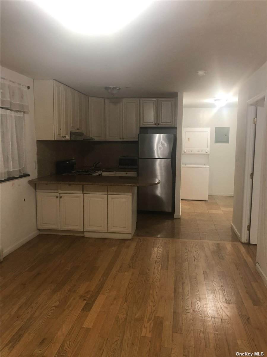 31-22 Union Street - Photo 1