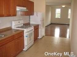 61 Graham Avenue - Photo 1