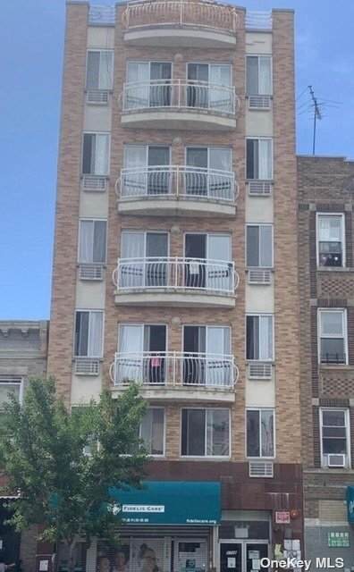 5708 7th Ave - Photo 1