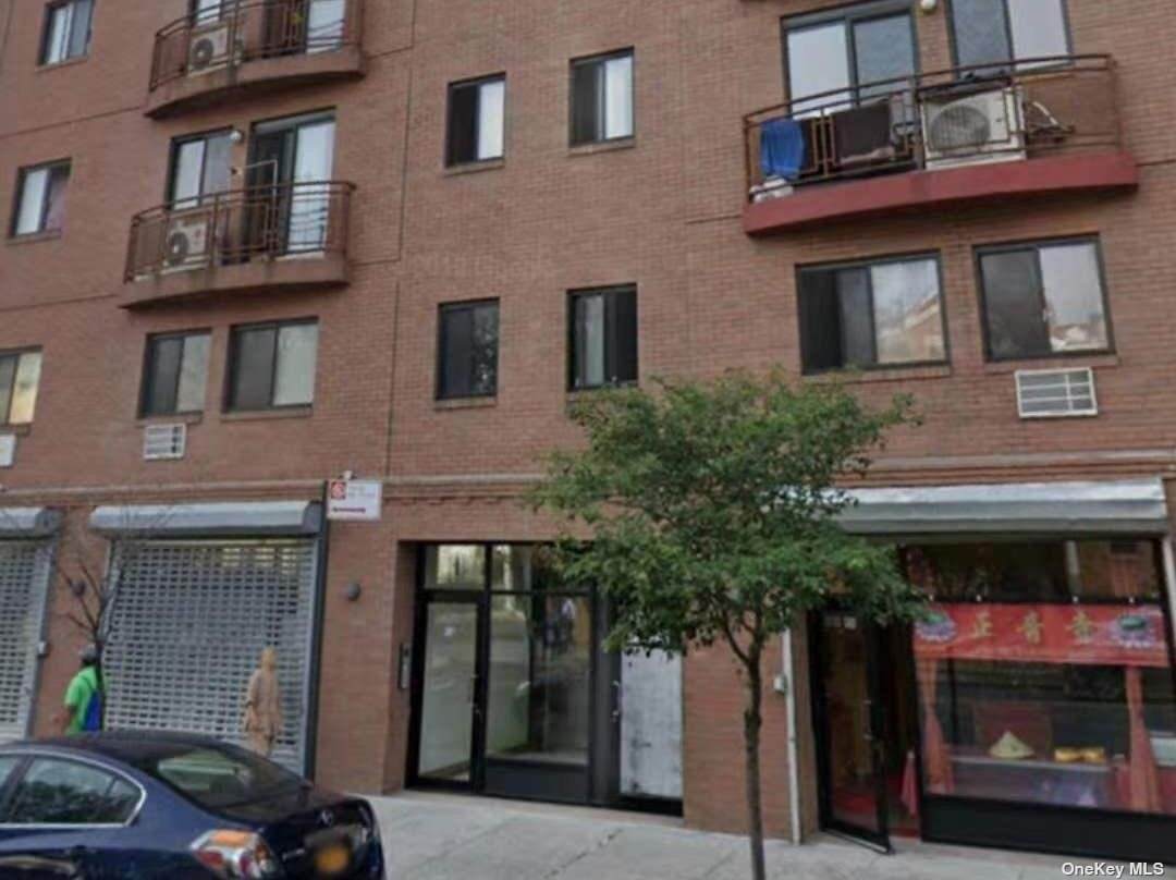 142-19 Cherry Avenue - Photo 1