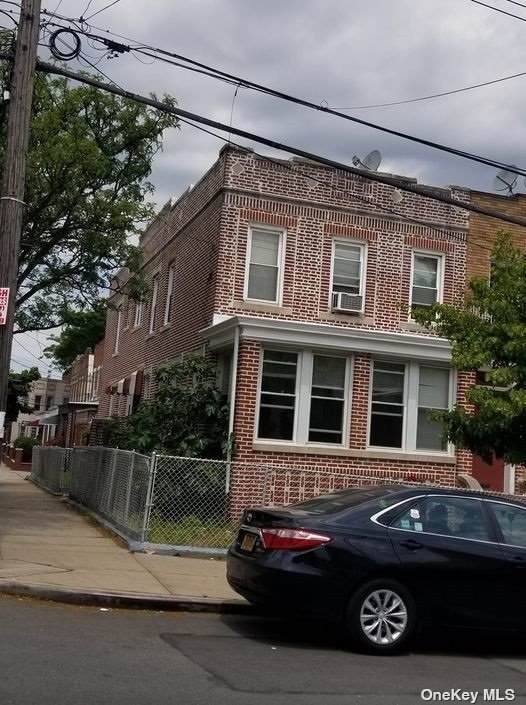 61-01 Menahan Street - Photo 1