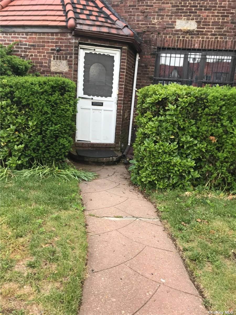 88-22 Francis Lewis Boulevard - Photo 1