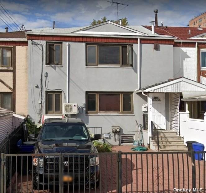 110-21 62 Drive - Photo 1