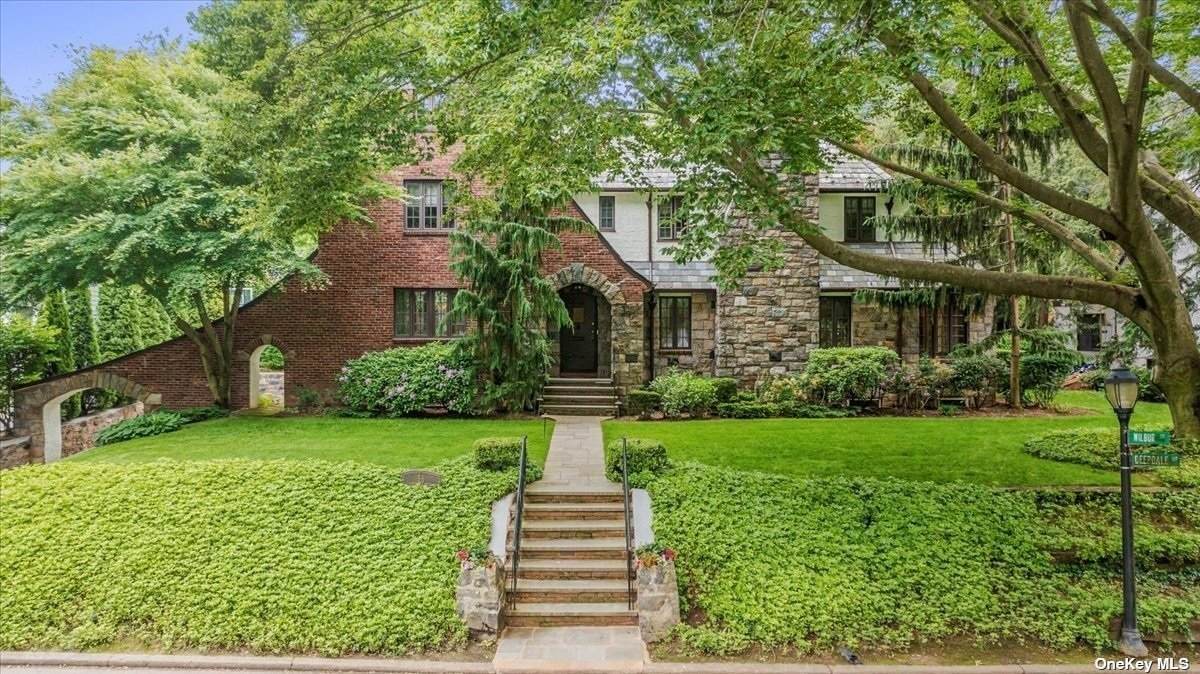 56 Deepdale Drive - Photo 1
