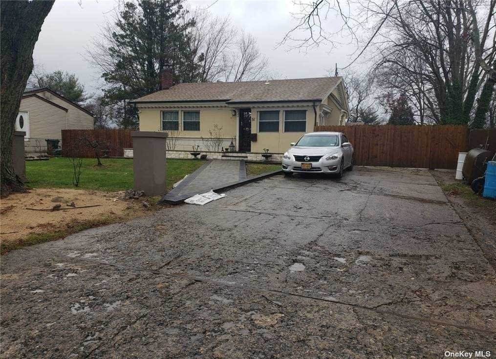 51 Grant Avenue - Photo 1