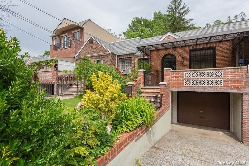 66-53 Alderton Street - Photo 1