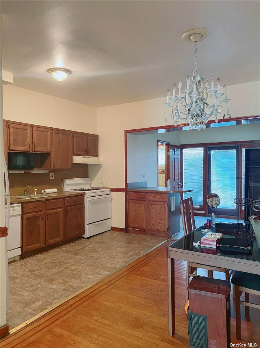 584 Bay Ridge Avenue - Photo 1